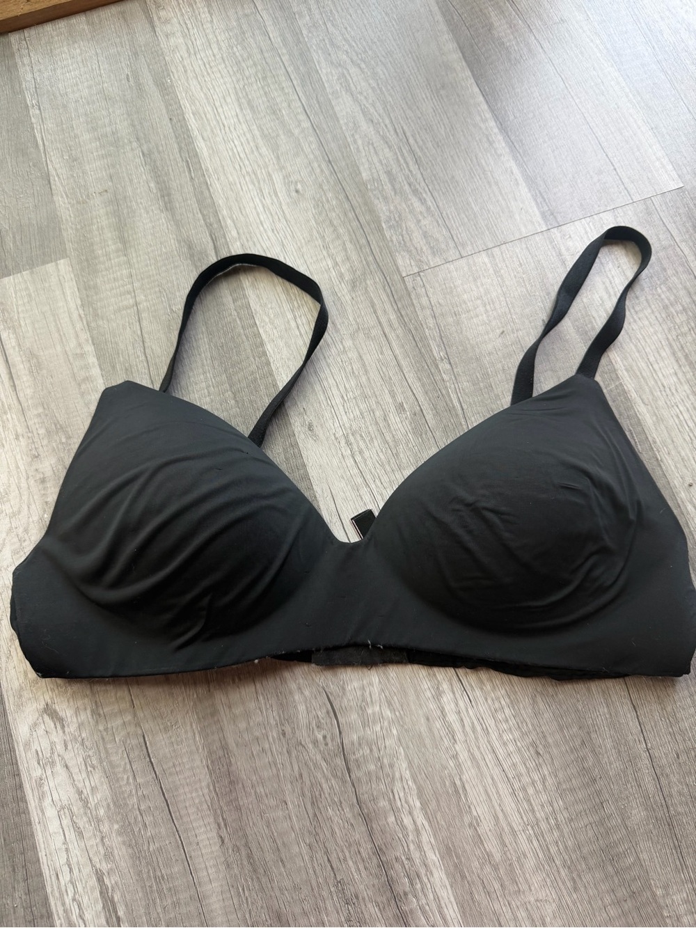 Victoria's Secret Black Wireless Smooth T-Shirt Bra